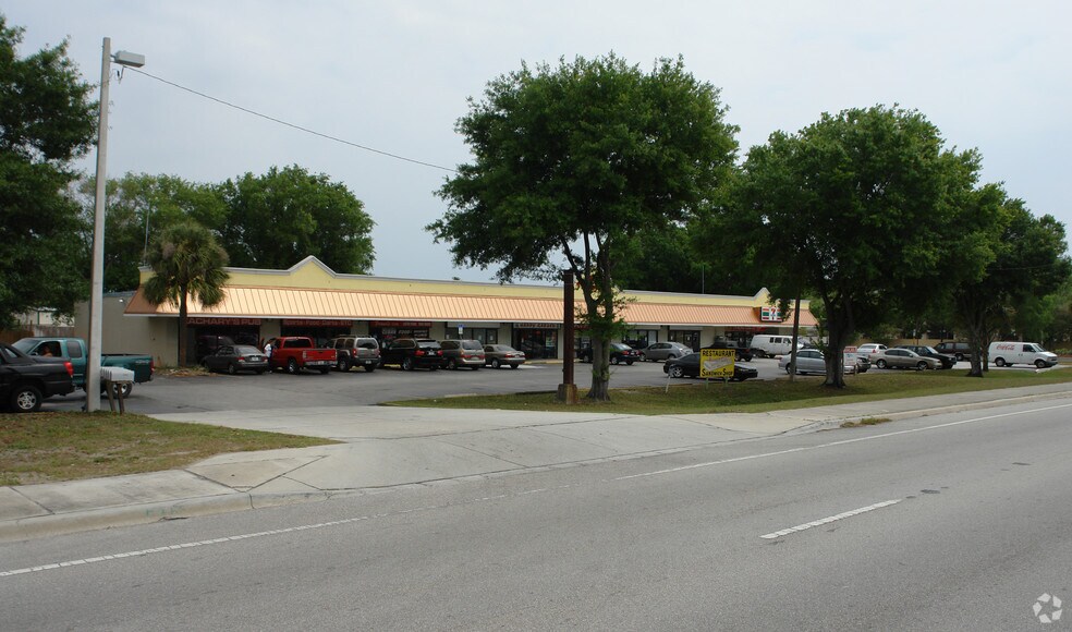 4901 W Linebaugh Ave, Tampa, FL à louer - Photo de l’immeuble – Image 2 sur 3