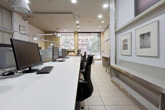 Plus de détails pour Bureau/Local commercial à louer