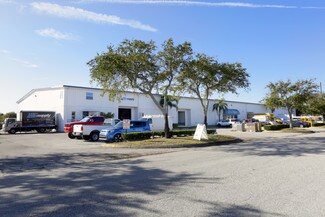 Plus de détails pour 3032-3090 44th Ave N, Saint Petersburg, FL - Industriel/Logistique à louer