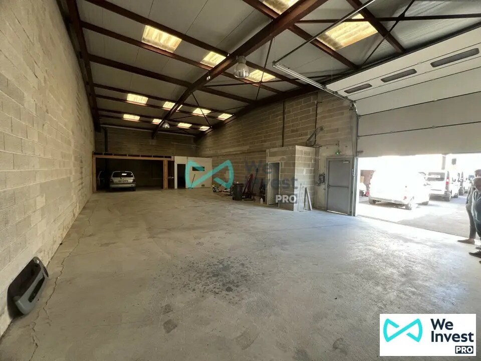 Local d’activités dans Champfleury à louer Photo de l’immeuble– Image 1 sur 6