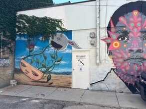 2006-2008 W Chicago Ave, Chicago, IL à louer Photo de l’immeuble– Image 1 sur 4