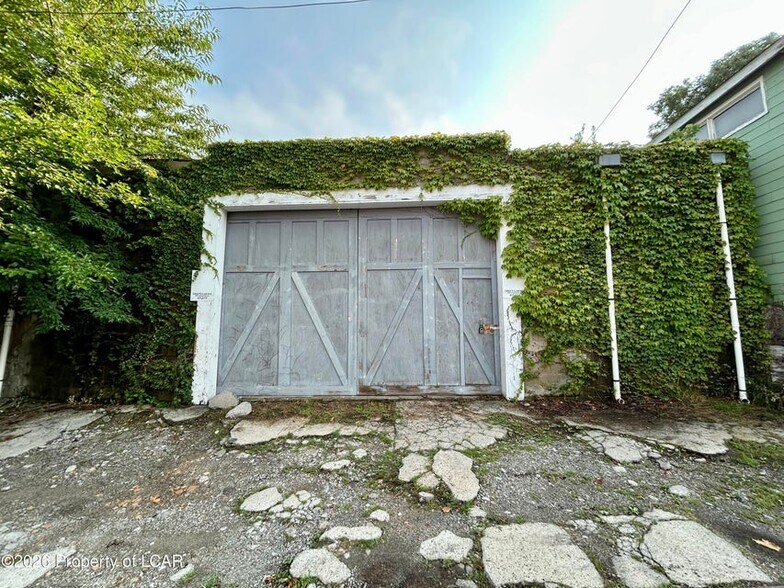 50 Harkins Ln, Wilkes-Barre, PA à vendre - Photo de l’immeuble – Image 2 sur 5