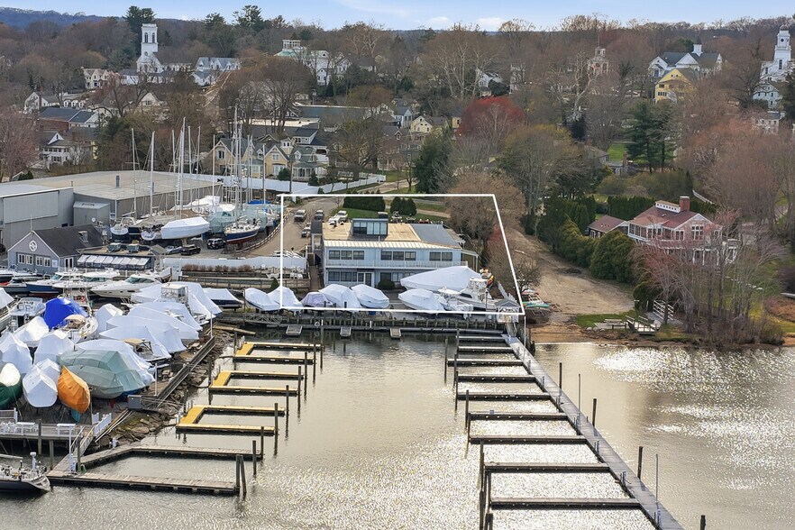 35 Pratt St, Essex, CT à louer - Photo de l’immeuble – Image 2 sur 17