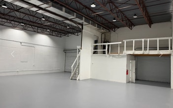 700 S John Rodes Blvd, Melbourne, FL à louer Photo de l’immeuble– Image 1 sur 3