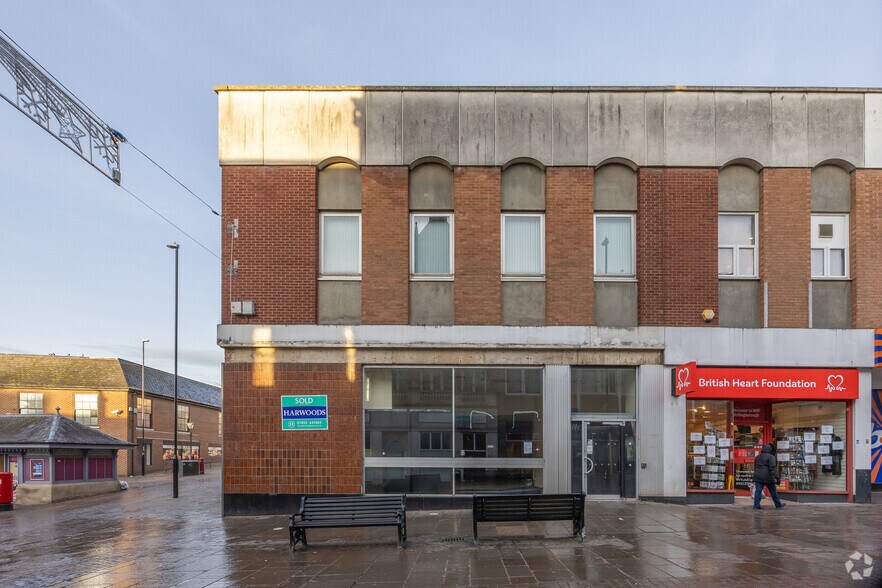 6-8 Market St, Wellingborough à louer - Photo de l’immeuble – Image 2 sur 2