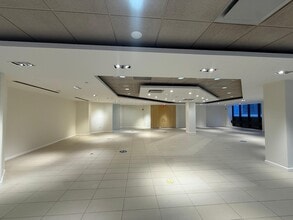 866 Second Ave, New York, NY à louer Photo intérieure– Image 2 sur 7