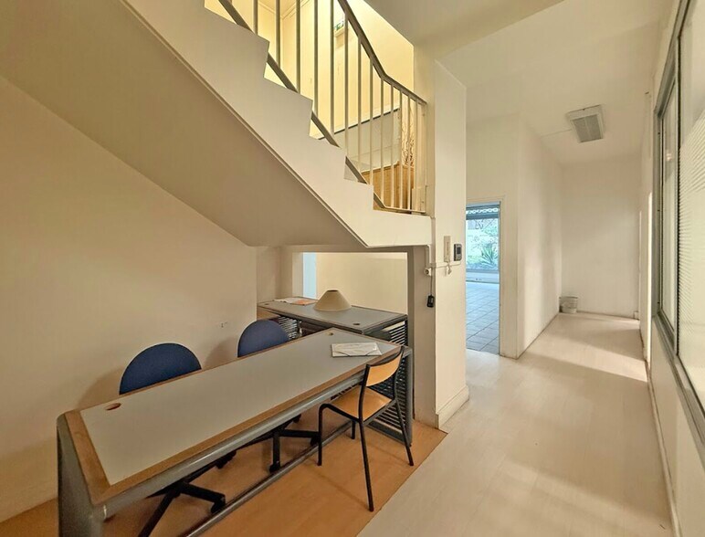 Bureau dans Paris à vendre - Photo de l’immeuble – Image 3 sur 17