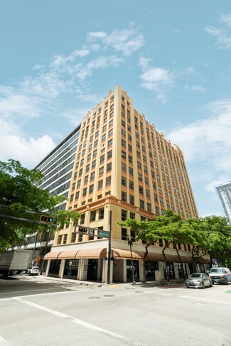 Plus de détails pour 168 SE 1st St, Miami, FL - Bureau/Médical à louer