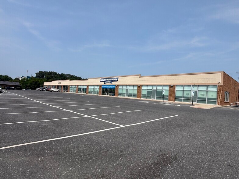 36 Parkway Ln, Fishersville, VA à louer - Photo de l’immeuble – Image 3 sur 5