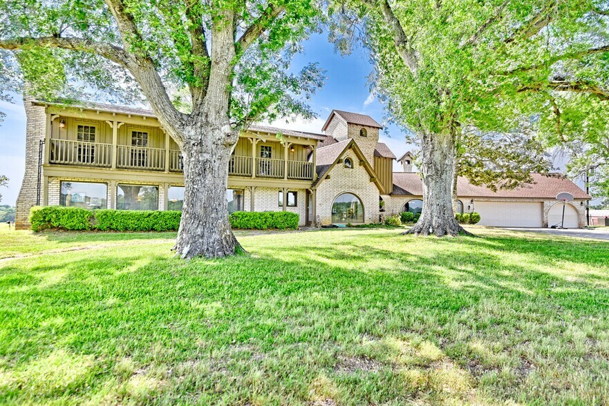 2575 Old Mill Creek Rd, Brenham, TX à vendre - Photo de l’immeuble – Image 3 sur 48