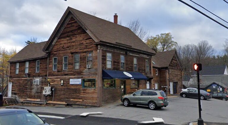 2 Chadborne Rd, Sebago Lake, ME à vendre - Photo de l’immeuble – Image 1 sur 10