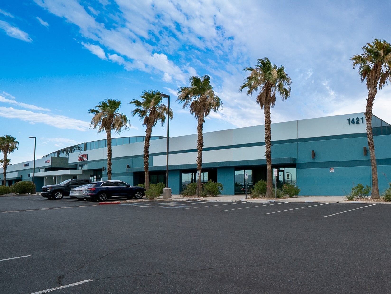 1525 E Sunset Rd, Las Vegas, NV à louer Photo de l’immeuble– Image 1 sur 7