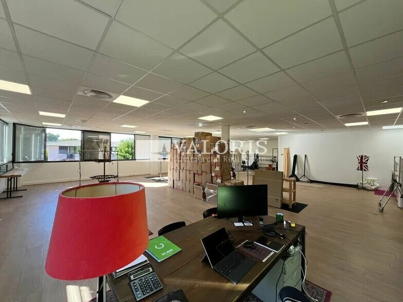 Bureau dans Aix-en-Provence à louer - Photo de l’immeuble – Image 3 sur 10