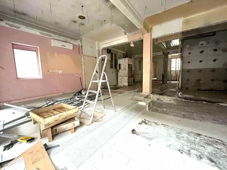 Local commercial dans JUAN-LES-PINS à louer - Photo intérieure – Image 2 sur 5