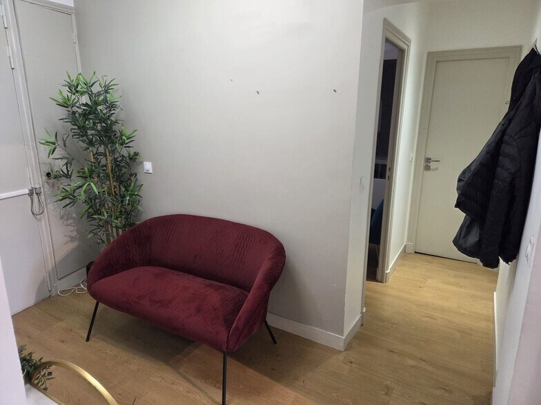 22 Boulevard De Sébastopol, Paris à louer - Photo de l’immeuble – Image 2 sur 5