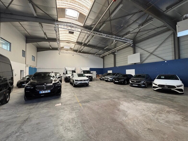 Local d’activités dans Rillieux-la-Pape à louer - Photo intérieure – Image 1 sur 6