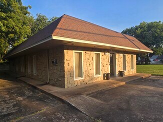 Plus de détails pour 214 Elm Pl, Broken Arrow, OK - Bureau à vendre