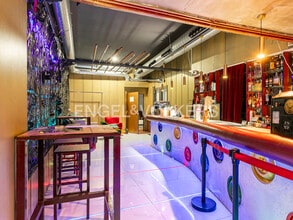 Local commercial dans Barcelone, Barcelona à louer Photo intérieure– Image 2 sur 33