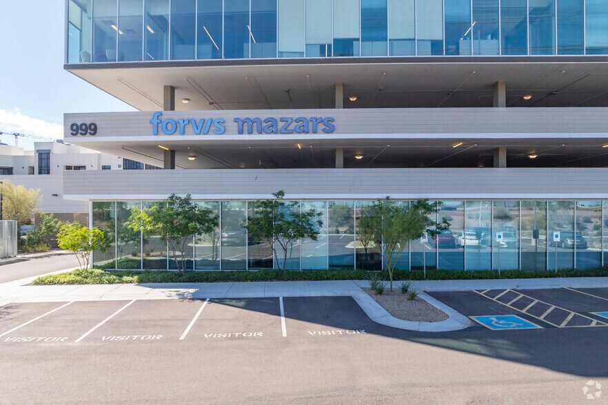 999 E Playa Del Norte, Tempe, AZ à louer - Photo de l’immeuble – Image 2 sur 7