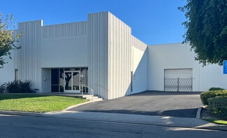 Plus de détails pour 10620 Lawson River Ave, Fountain Valley, CA - Industriel/Logistique à louer