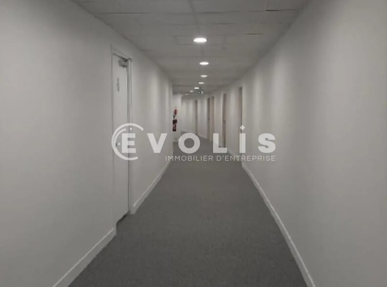 33 Avenue Du Maine, Paris à louer - Photo de l’immeuble – Image 3 sur 4