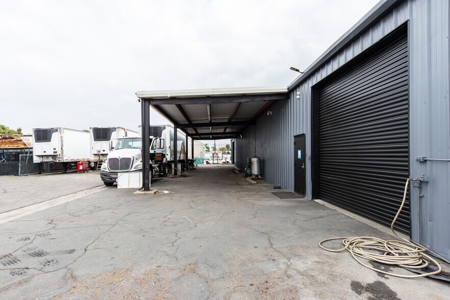 448 S Pershing Ave, San Bernardino, CA à louer - Photo de l’immeuble – Image 2 sur 27