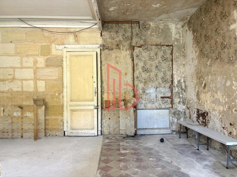 Bureau dans Bordeaux à vendre - Photo de l’immeuble – Image 2 sur 6