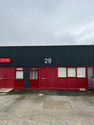 Plus de détails pour Bessemer Cres, Aylesbury - Industriel/Logistique à louer