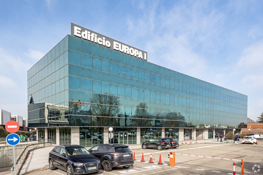 Avenida de Fuencarral, 24, Alcobendas, Madrid à louer - Photo de l’immeuble – Image 3 sur 3