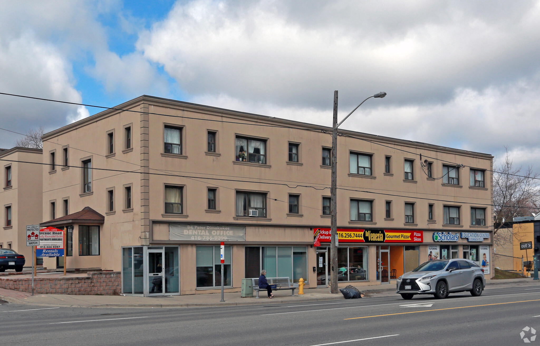 1566-1574 Avenue Rd, Toronto, ON à louer Photo principale– Image 1 sur 9