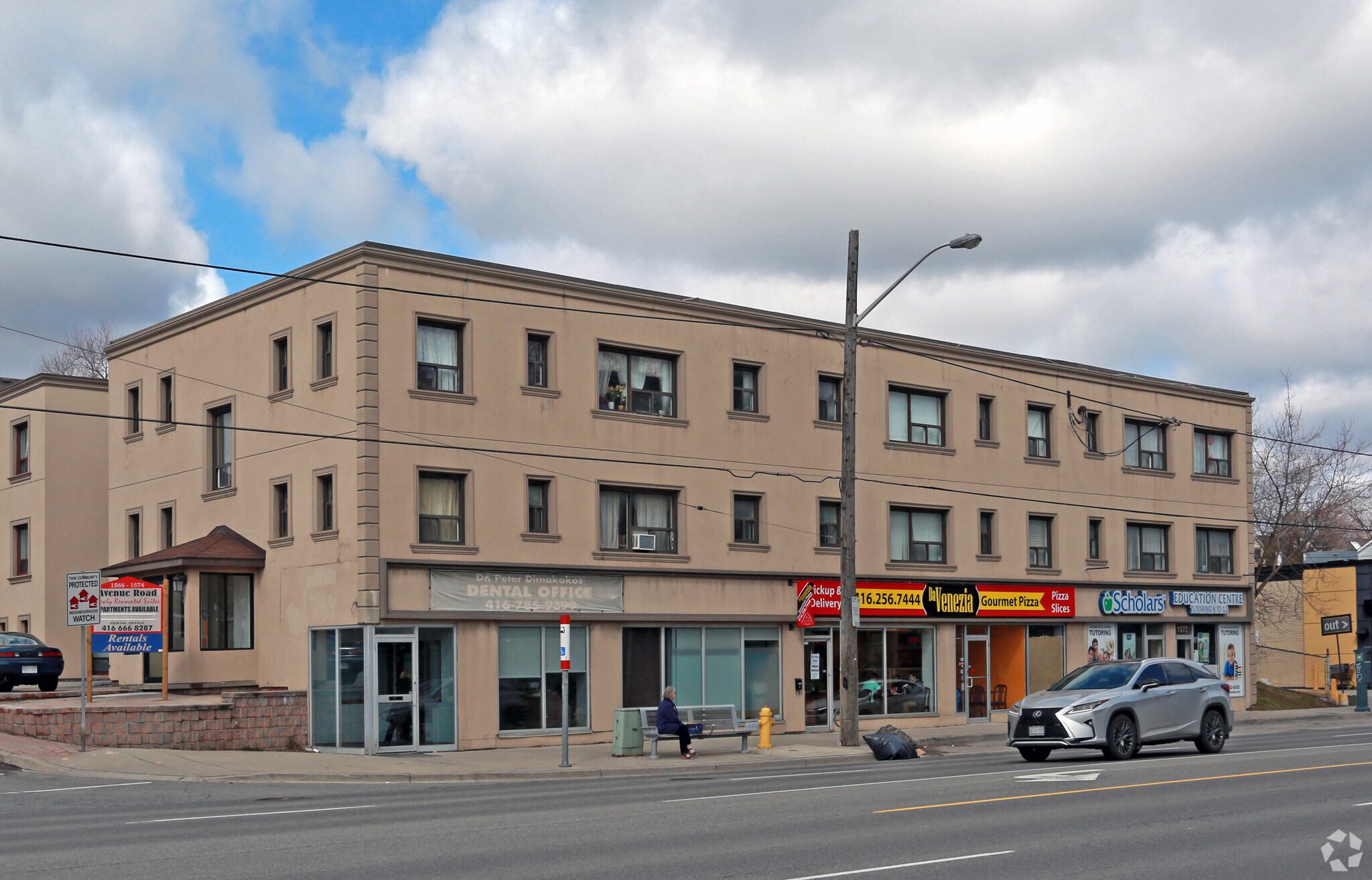 1572 Avenue Rd, Toronto, ON à louer Photo de l’immeuble– Image 1 sur 10