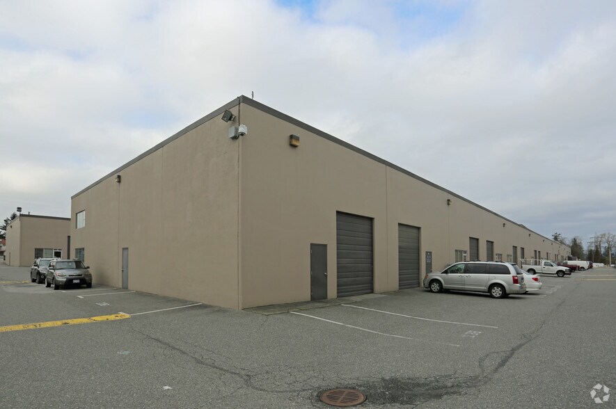 12448 82nd Ave, Surrey, BC à vendre - Photo de l’immeuble – Image 2 sur 21