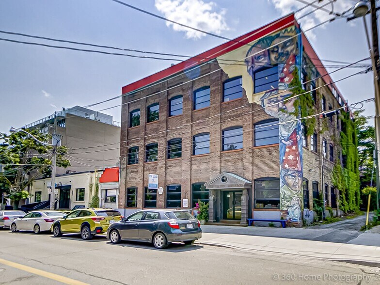 60 Sumach St, Toronto, ON à louer - Photo de l’immeuble – Image 3 sur 10