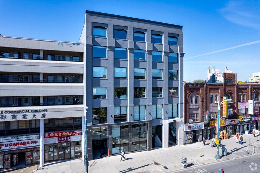 310 Spadina Ave, Toronto, ON à louer - Photo de l’immeuble – Image 3 sur 6