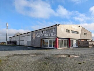 Plus de détails pour Local d'activités à louer