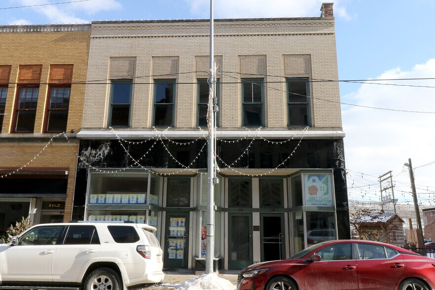 156-160 N 4th St, Steubenville, OH à louer - Photo de l’immeuble – Image 2 sur 2