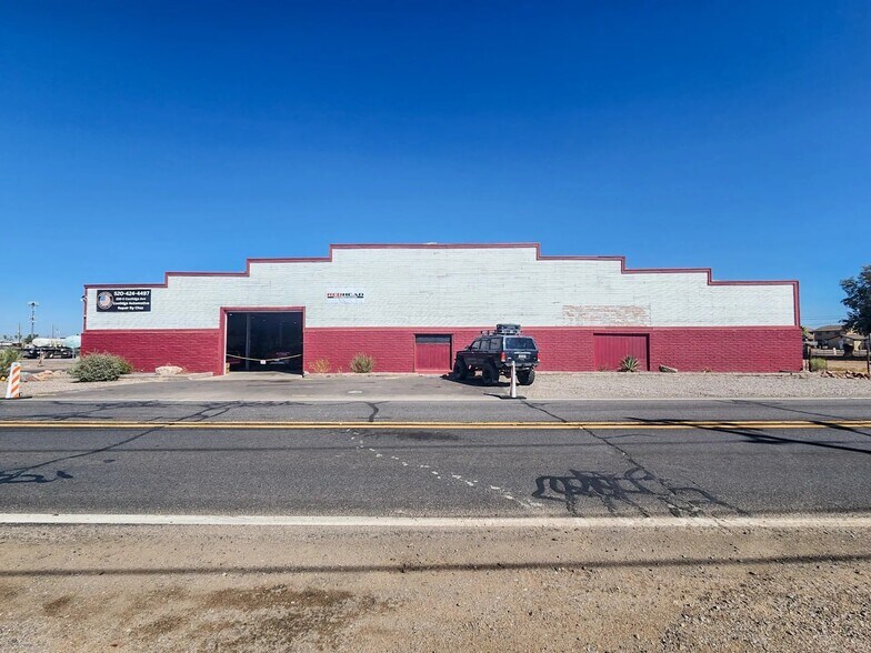 230 E Coolidge Ave, Coolidge, AZ à louer - Photo de l’immeuble – Image 1 sur 11