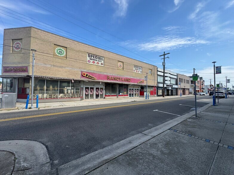 3210 Pacific Ave, Wildwood, NJ à vendre - Photo de l’immeuble – Image 2 sur 3