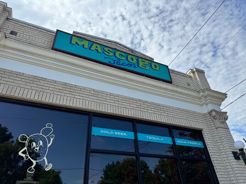 900-910 W College Ave, Decatur, GA à louer - Photo de l’immeuble – Image 3 sur 10