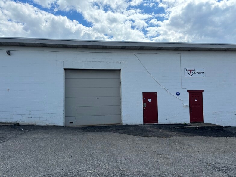701 E Washington St, Allentown, PA à louer - Photo de l’immeuble – Image 3 sur 6