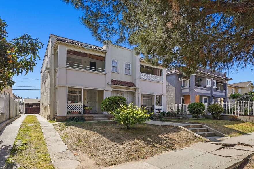763 N Heliotrope Dr, Los Angeles, CA à vendre - Photo de l’immeuble – Image 2 sur 8