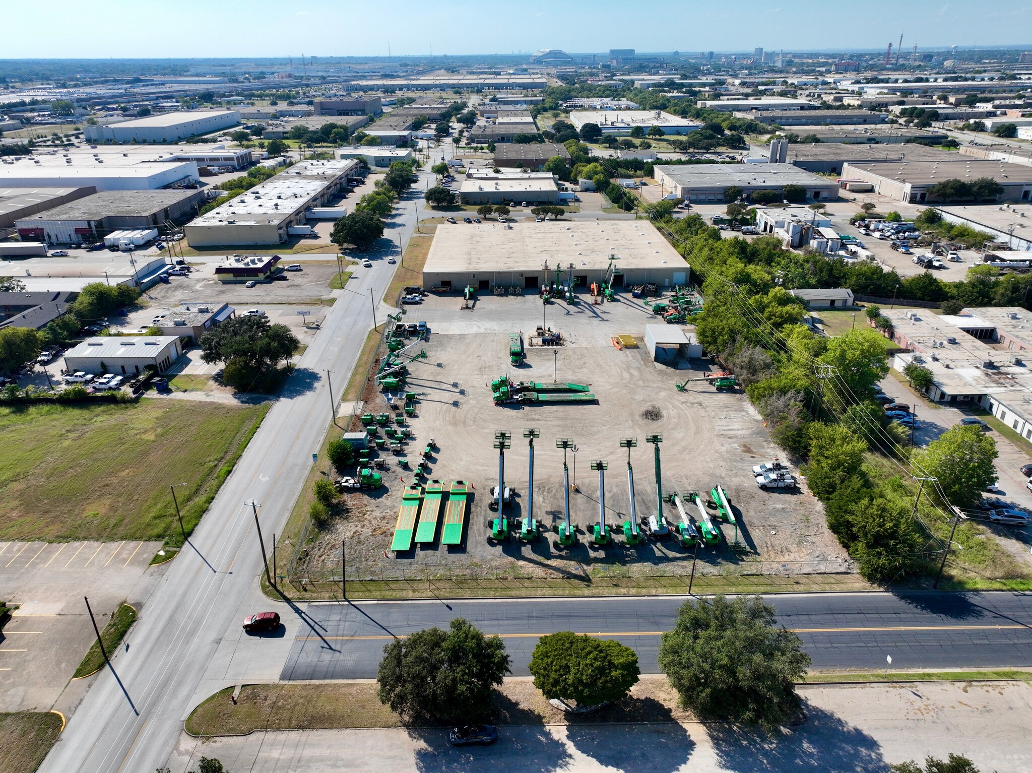 3701 Dalworth St, Arlington, TX à louer Photo intérieure– Image 1 sur 5