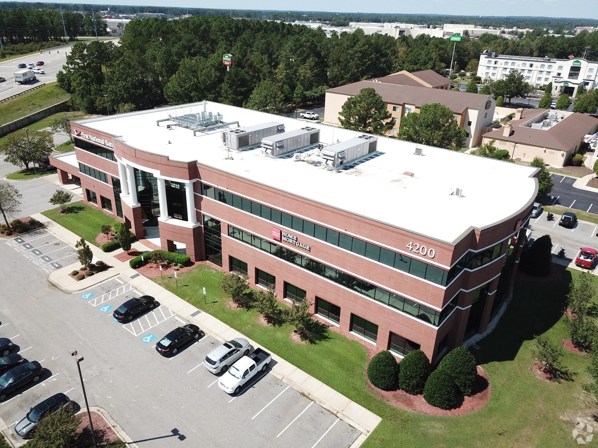 4200 Morganton Rd, Fayetteville, NC à louer Aérien– Image 1 sur 6