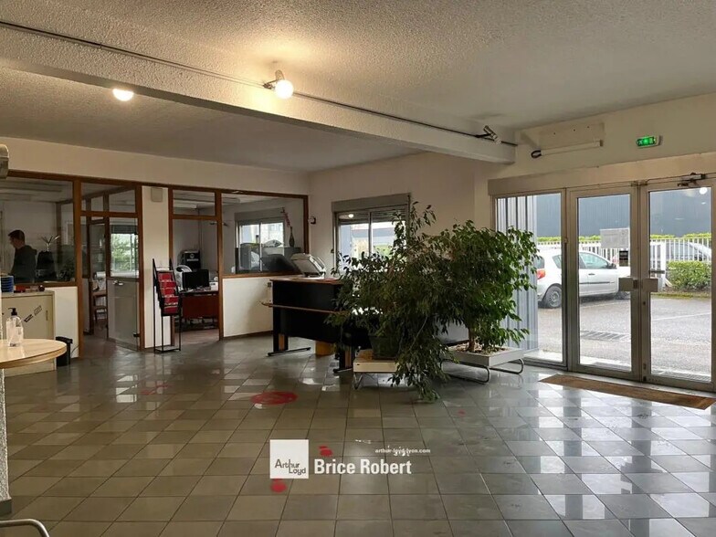 21 Rue Lavoisier, Chassieu à louer - Photo intérieure – Image 2 sur 5