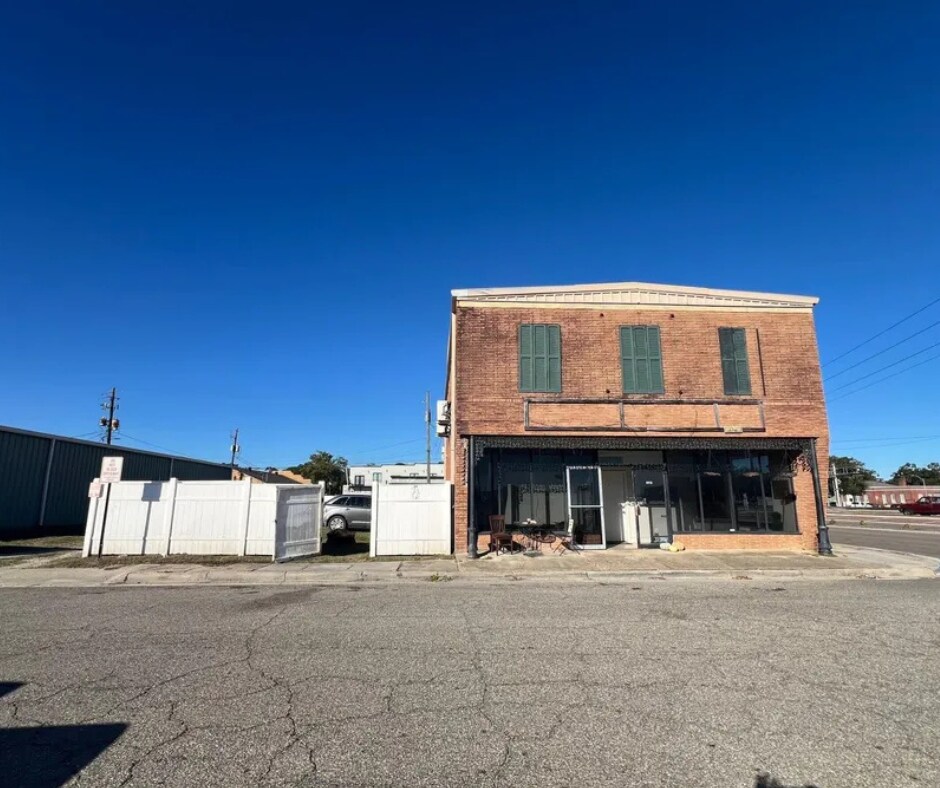 100 Elizabeth St, Picayune, MS à vendre Photo principale– Image 1 sur 2