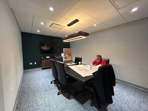 2050 E Eastchester Rd, Bronx, NY à louer Photo intérieure– Image 1 sur 9