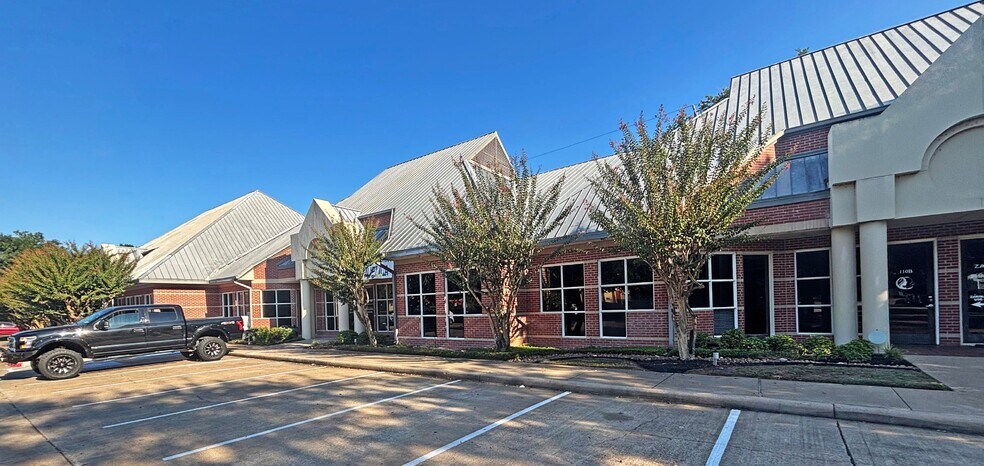 3425 Hwy 6, Sugar Land, TX à louer - Photo de l’immeuble – Image 2 sur 2