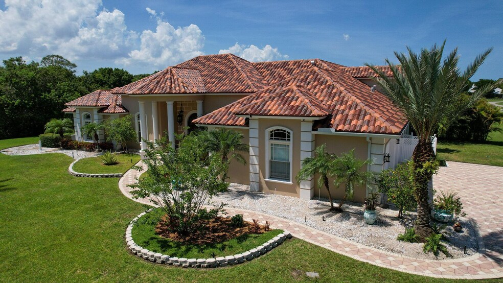 6780 49th St, Vero Beach, FL à vendre - Photo principale – Image 1 sur 8