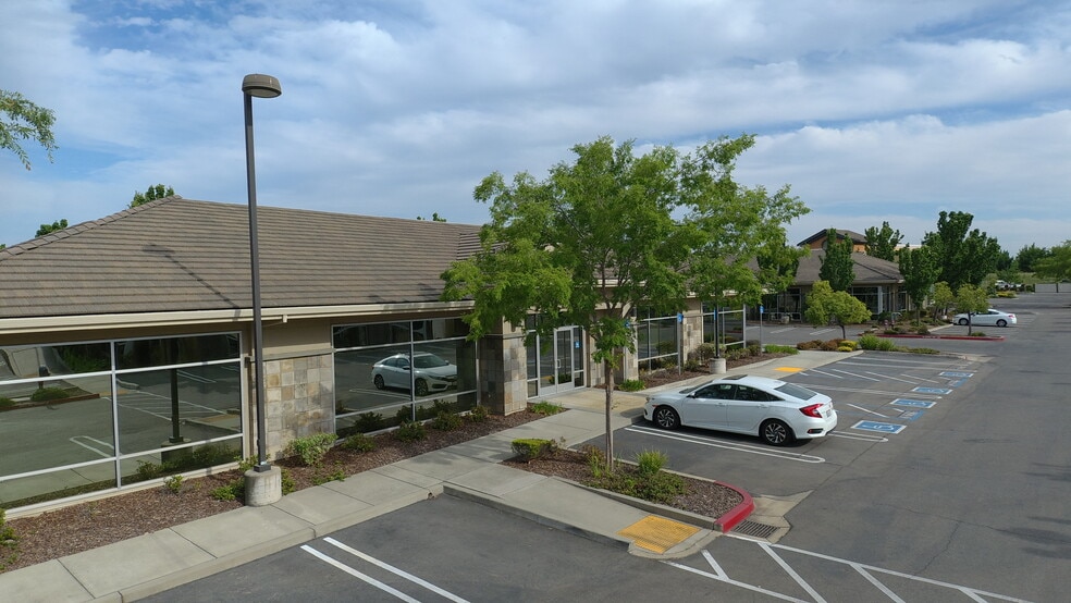 1406 Blue Oaks Blvd, Roseville, CA à vendre - Photo de l’immeuble – Image 3 sur 17