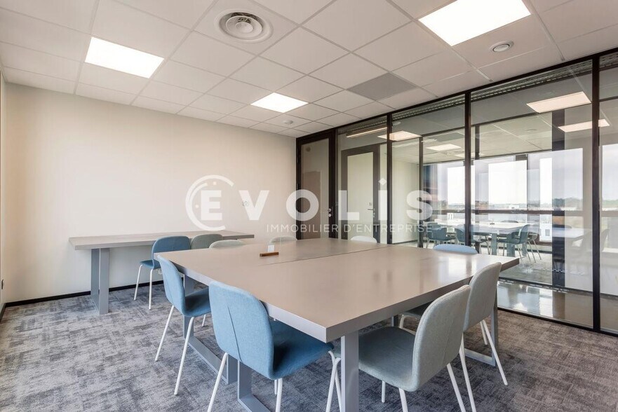 4 Rue Marcel Dassault, Genas à vendre - Photo de l’immeuble – Image 3 sur 13